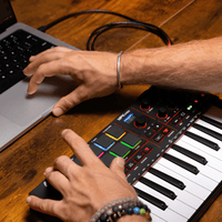 Akai Professional MPK Mini IV – 25 - Key USB MIDI Keyboard Controller Black - 0694318025850