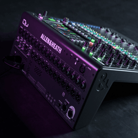 Allen & Heath Qu - 5 38 - Channel 96kHz Digital Mixing Console - 0693813227443