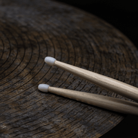 Vic Firth American Classic 5AN Nylon Tip Drumsticks - 750795000210 